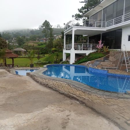 Villa Kaca 88 Cianjur Luaran gambar