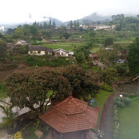 Villa Kaca 88 Cianjur Luaran gambar