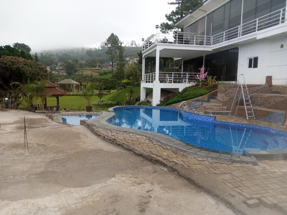 Villa Kaca 88 Cianjur Luaran gambar