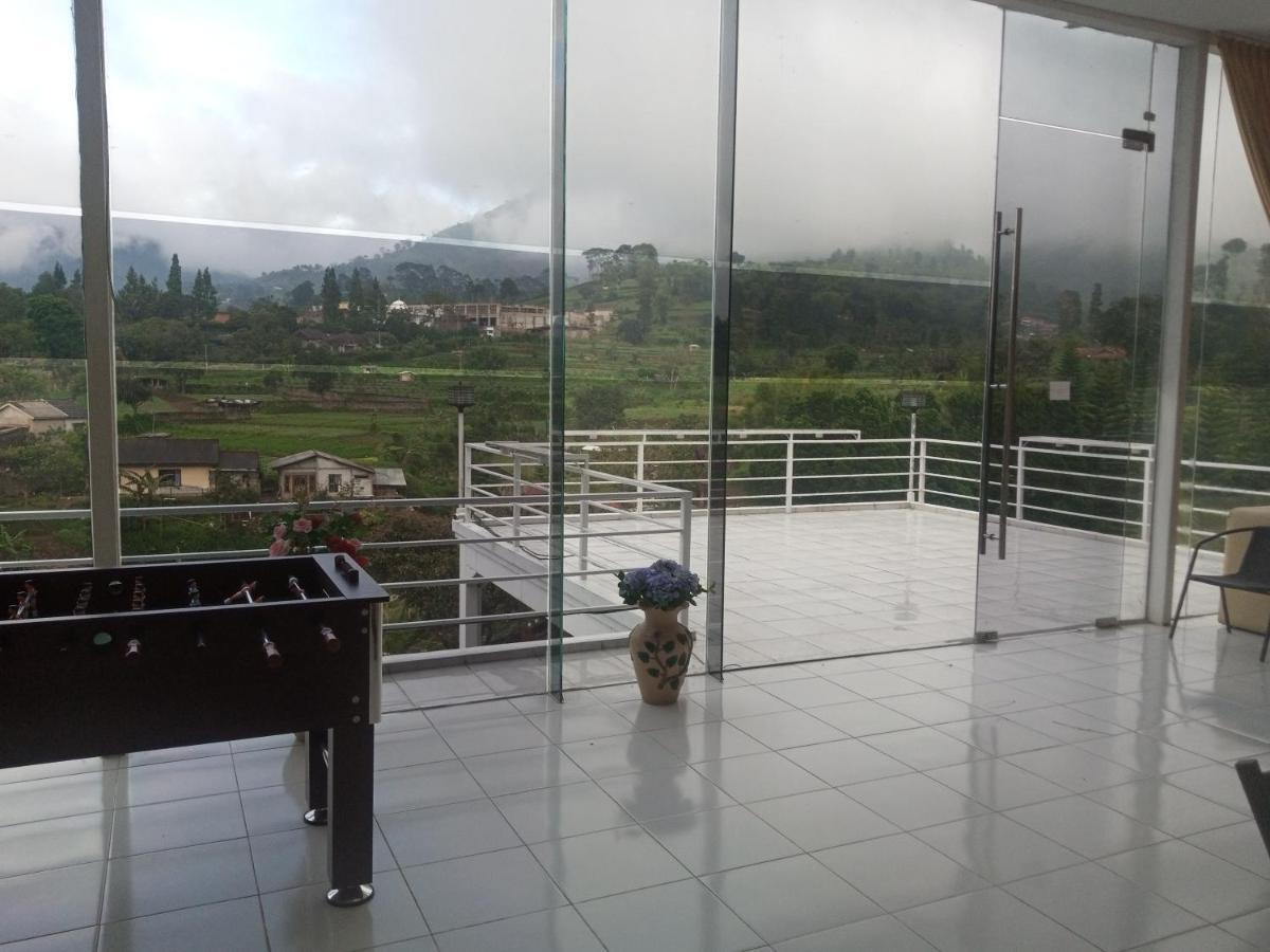 Villa Kaca 88 Cianjur Luaran gambar