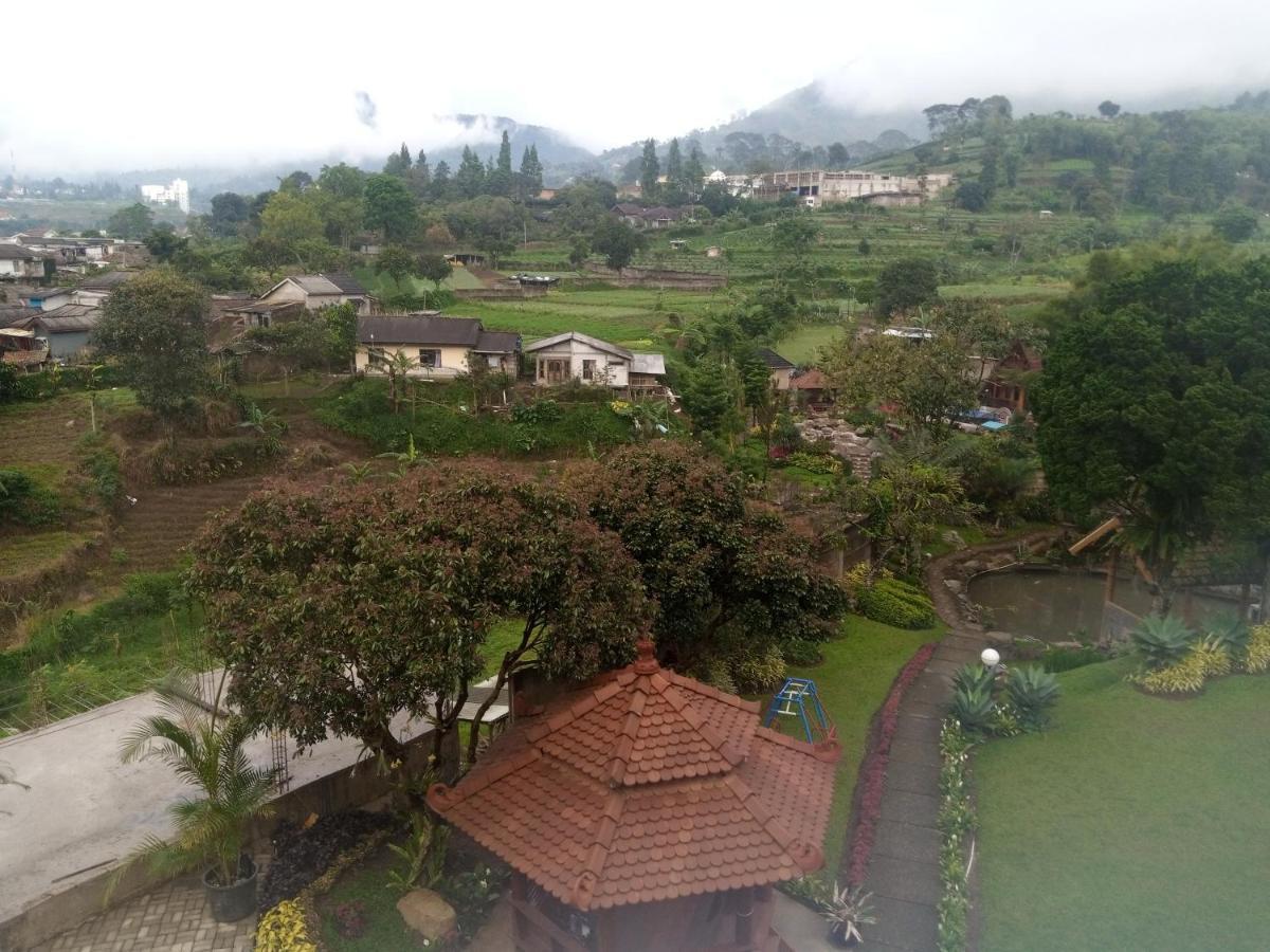 Villa Kaca 88 Cianjur Luaran gambar