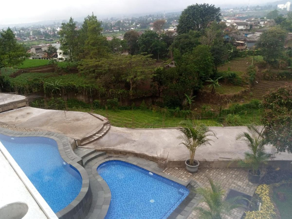Villa Kaca 88 Cianjur Luaran gambar