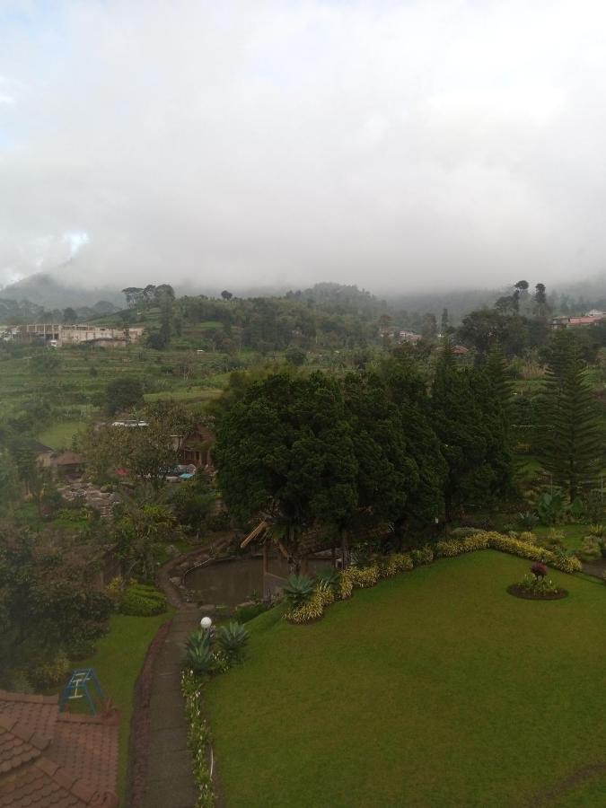 Villa Kaca 88 Cianjur Luaran gambar